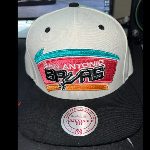 Mitchell & Ness Other - San Antonio Spurs SnapBack